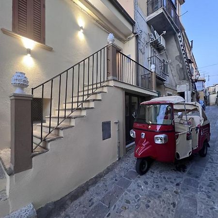 B&B San Nicodemo Ciro Bagian luar foto